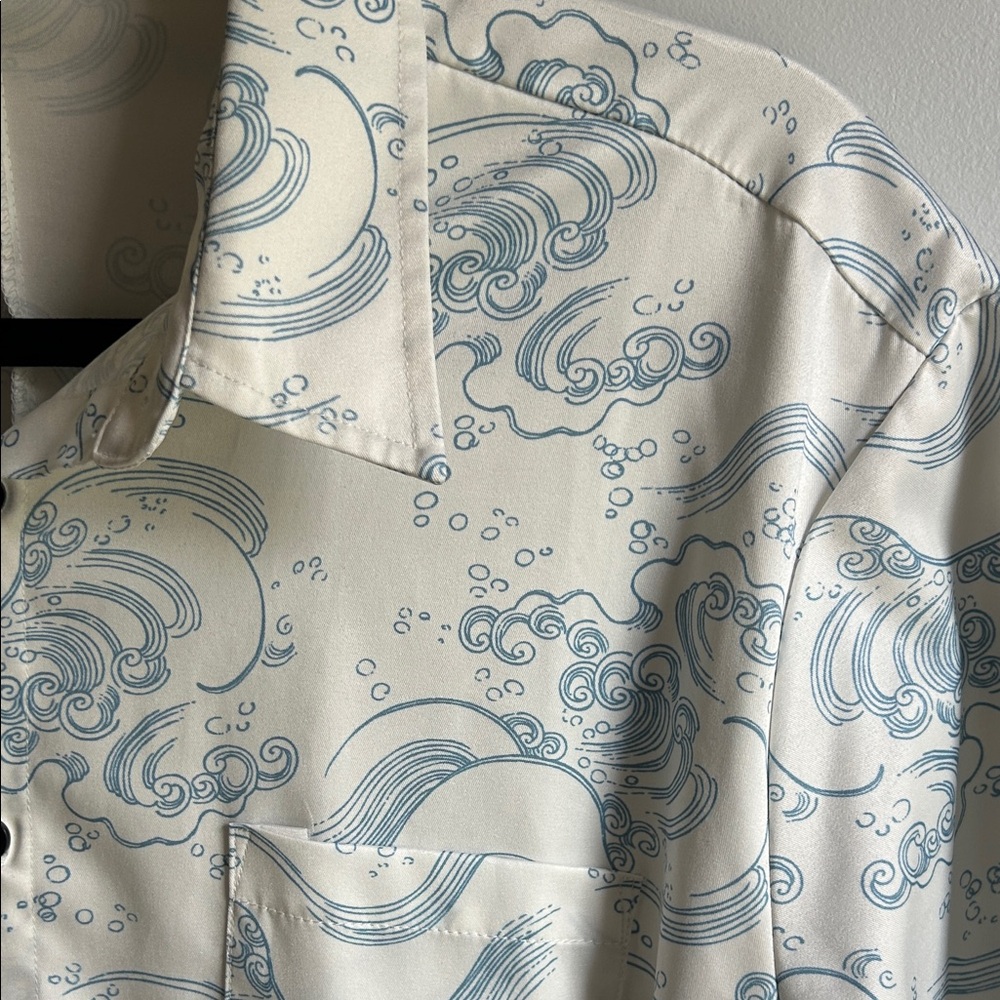 Volcom White And Blue Tiger Wave Shirt - image 5